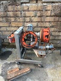 Attrezzatura per gommisti/meccanici