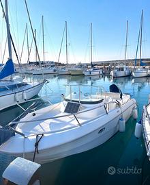Barca fuori bordo Sessa motore Suzuki 300HP