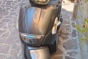 scarabeo 400