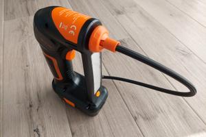 COMPRESSORE ARIA PORTATILE AUTO/MOTO/SCOOTER/BICI