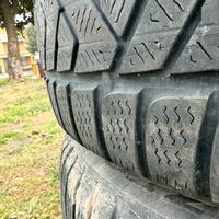 gomme 215 55 17     4 stagione      70%