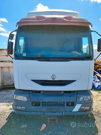 Cabina e Ricambi Renault Midlum 2003