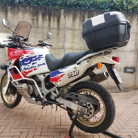 Honda africa twin 750 rd07