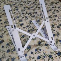 Supporto regolabile per tablet e smartphone in PVC