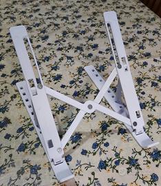 Supporto regolabile per tablet e smartphone in PVC