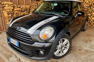 Mini cooper D - doppio treno di gomme