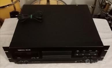 Registratore TASCAM 4 tracce DA-20