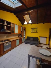 Monolocale ristrutturato vicino al confine Svizzer