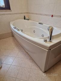 Vasca idromassaggio