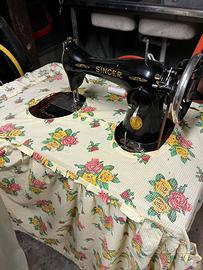 Macchina da Cucire d’epoca marca Singer