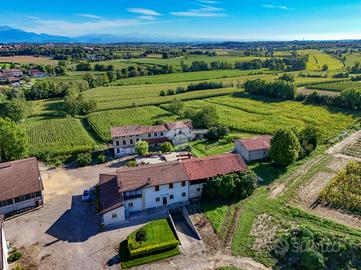 CASA DI CORTE A POZZOLENGO