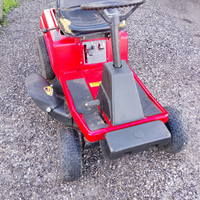 Trattorino tagliaerba