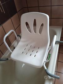 Sedia girevole per vasca
