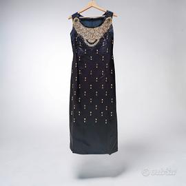 abito li ho in raso con paillettes  vintage