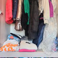 vestiti usati  a € 1,00 -€ 4,00