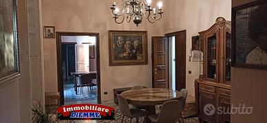 Mansarda con Terrazzo e appartamento