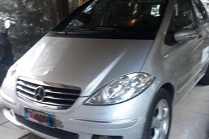 Classe A (W/C169) con gancio traino