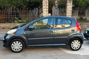 Peugeot 107 1.0 benzina - Neopatentati