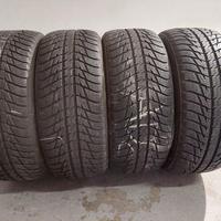 Gomme Invernali Nokian 235/50 R18 -