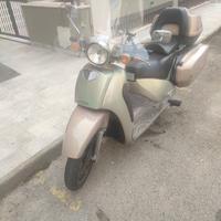 Aprilia Scarabeo 150