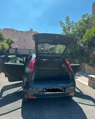 Fiat Punto 1.2 Lounge 5 porte - Luglio 2017