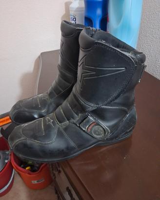 stivali da moto 
