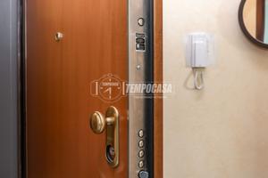 CINQUE LOCALI RISTRUTTURATO E PANORAMICO