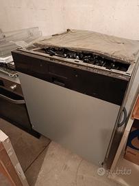 Lavastoviglie Candy 13 coperti 