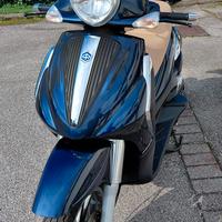 Piaggio Beverly Tourer 400 IE 