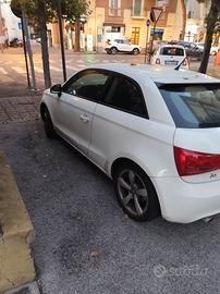 audi A1 anno 2010 1.6 jtd