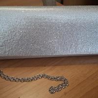 Pochette argento con brillantini