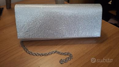 Pochette argento con brillantini