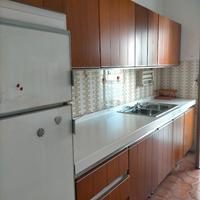 INTERA CUCINA in legno come nuova.