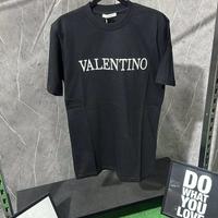 T-shirt valentino XL nera nuova con etichetta