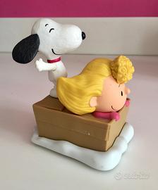 Gadget Peanuts Sally Brown e Snoopy