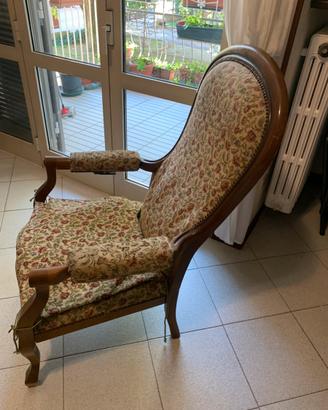 Poltrona schienale reclinabile