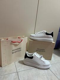 Alexander McQueen 