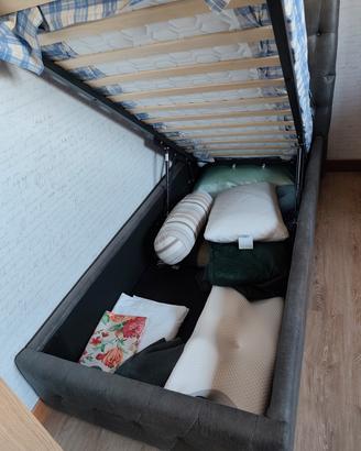 Letto a 1 piazza con contenitore biancheria 