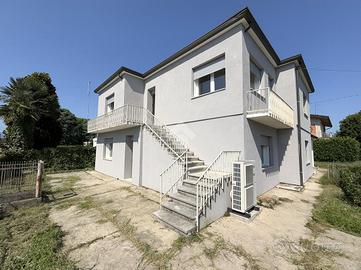 BIFAMILIARE A SAN MARTINO DI LUPARI