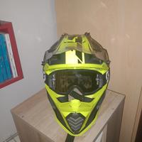casco LS2 con mascherina scoot