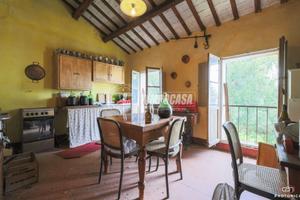 CASA CON GIARDINO INDIPENDENTE SU 4 LATI