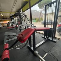 Leg Curl sdraiato