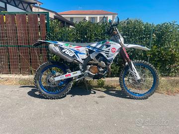 TM 4T 300 Fi EN 2026 CORSE