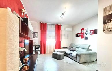 TERMINI QUADRiLOCALE ARREDATO CON DOPPI SERVIZi