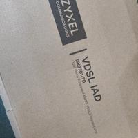 Router Zyxel come in foto