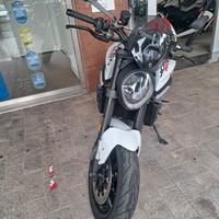 Ducati Monster 937 abs 2025 Permute finanziamento 