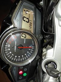 Moto Suzuki Inazuma 250