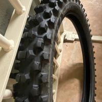 Pneumatico enduro ant. Metzeler