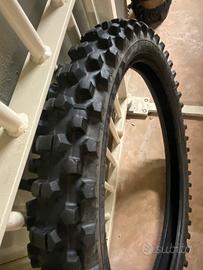 Pneumatico enduro ant. Metzeler