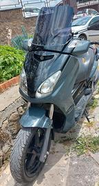 Yamaha X-Max 250 i.e. anno 2008 (buone condizioni)